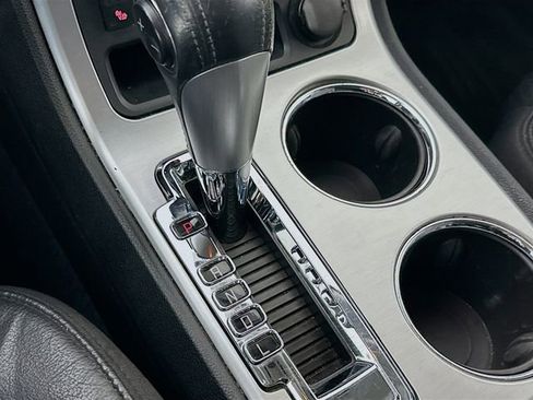 Used 2009 GMC Acadia SLT w/ Technology Package image 17