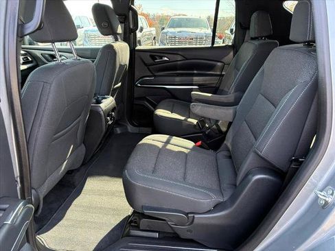 Certified 2025 Chevrolet Traverse LT image 8