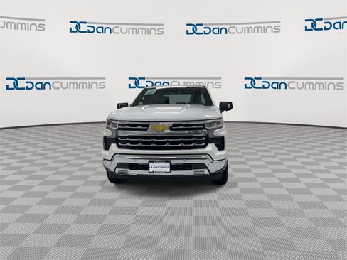 Used 2022 Chevrolet Silverado 1500 LTZ image 3