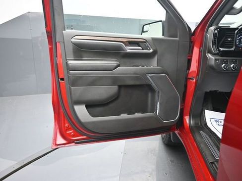 Used 2024 GMC Sierra 1500 Elevation AWD/4WD image 9