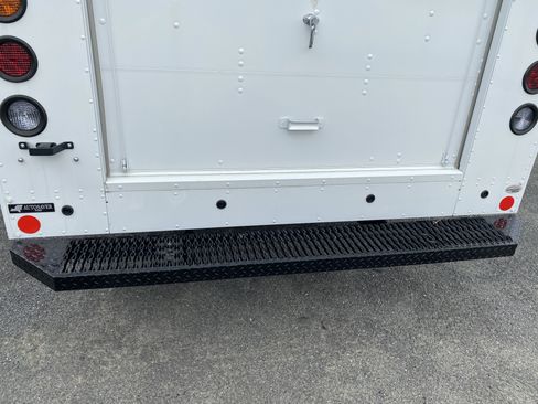 New 2023 Ford Transit 350 XL image 6