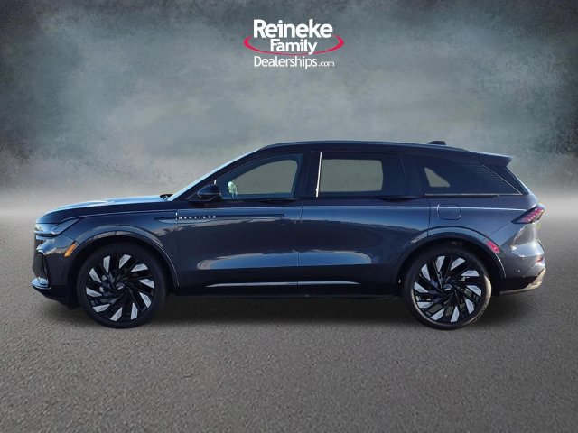 Used 2024 Lincoln Nautilus Reserve w/ Equipment Group 202A AWD/4WD image 6