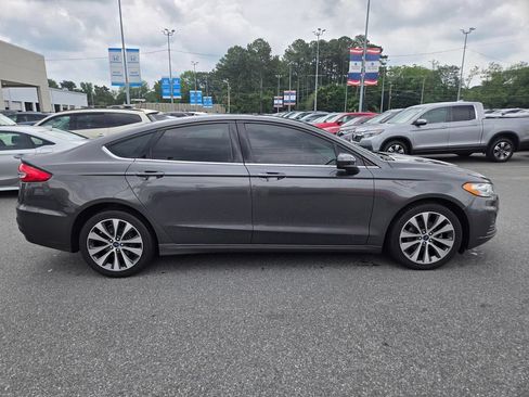 Used 2020 Ford Fusion SE AWD/4WD image 4