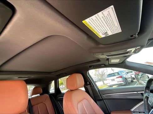 Used 2020 Audi Q3 2.0T Premium w/ Convenience Package image 12