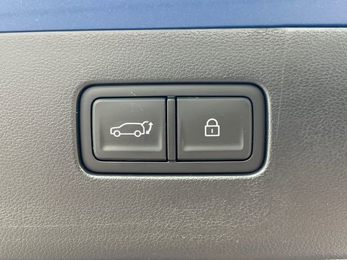 New 2026 Hyundai Ioniq 9 SE image 40