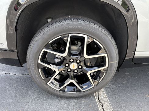 New 2026 Chevrolet Traverse High Country FWD image 18