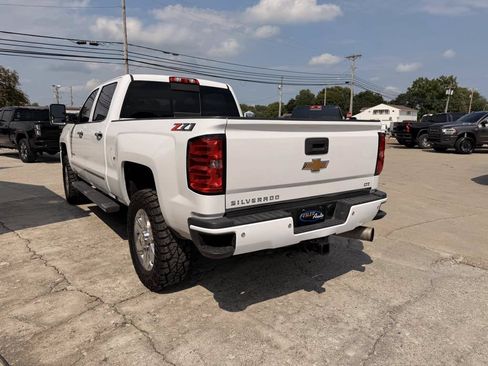 Used 2018 Chevrolet Silverado 2500 LTZ w/ Duramax Plus Package AWD/4WD image 4