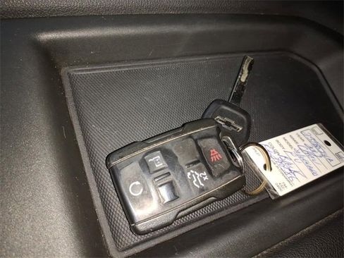 Used 2019 Chevrolet Silverado 1500 Custom w/ Custom Value Package image 29