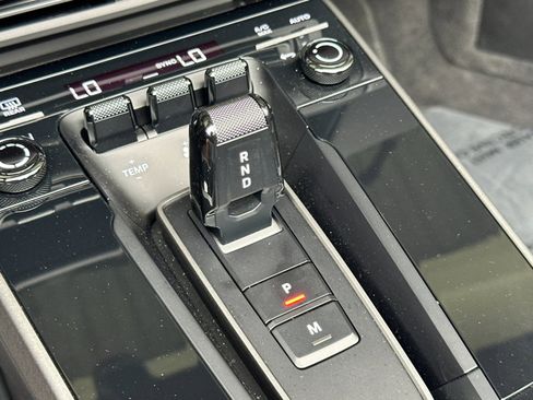 Used 2023 Porsche 911 Carrera image 21