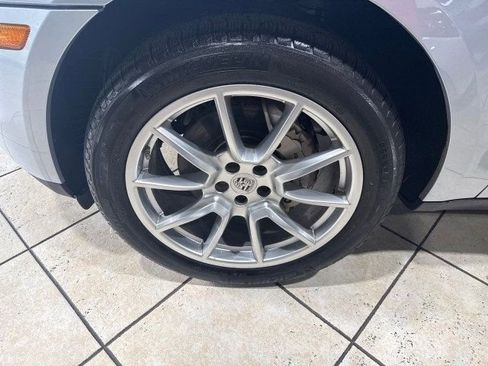 Used 2018 Porsche Macan S w/ Premium Package Plus image 7