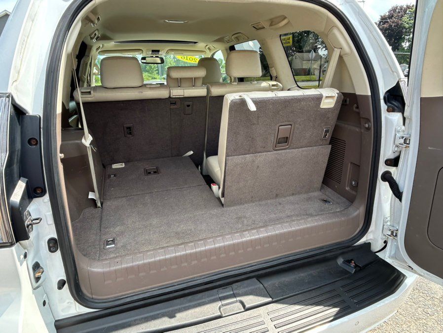 Used 2016 Lexus GX 460 w/ Premium Package AWD/4WD image 20