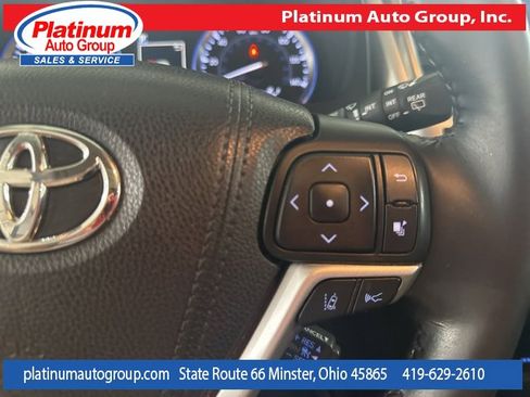 Used 2018 Toyota Highlander Limited image 12