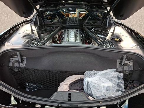 Used 2023 Chevrolet Corvette Stingray Premium Cpe w/ Z51 Performance Package image 29