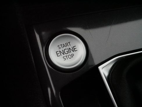 Certified 2024 Volkswagen Tiguan SEL R-Line image 28