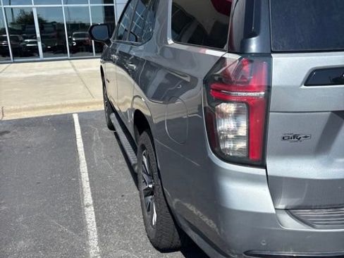 Used 2024 Chevrolet Tahoe Z71 w/ Luxury Package AWD/4WD image 6