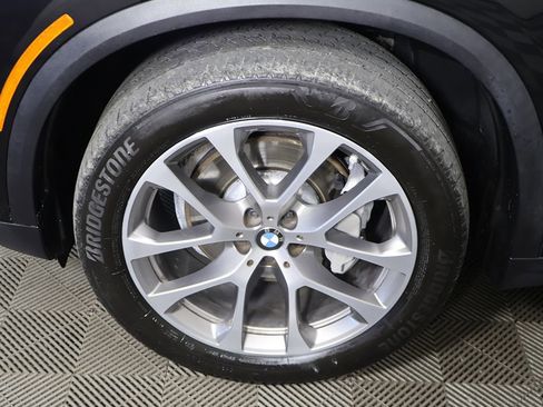Used 2022 BMW X5 xDrive40i w/ Premium Package AWD/4WD image 20