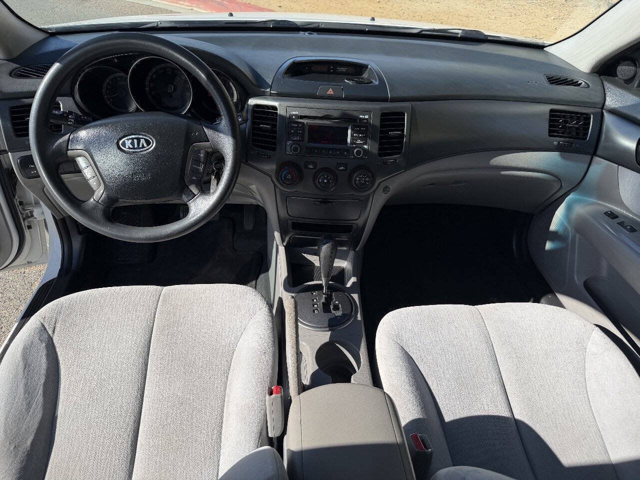 Used 2010 Kia Optima LX FWD image 8
