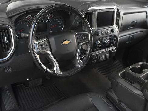 Used 2022 Chevrolet Silverado 2500 LTZ w/ Z71 Off-Road Package AWD/4WD image 8