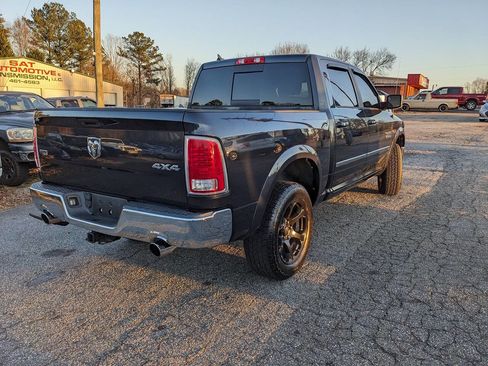 Used 2015 RAM 1500 Laramie w/ Convenience Group image 8