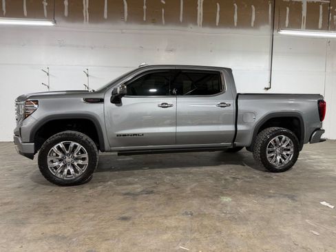 Used 2025 GMC Sierra 1500 Denali AWD/4WD image 2