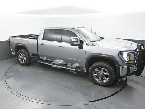 Used 2025 GMC Sierra 2500 SLT w/ SLT Premium Package AWD/4WD image 13