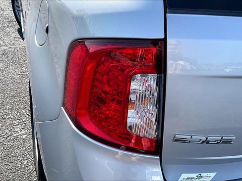 Used 2011 Ford Edge SE FWD image 27