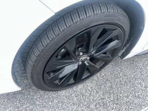 Used 2022 Toyota Corolla SE FWD image 18