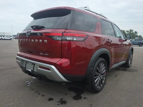 Used 2023 Nissan Pathfinder SL w/ SL Premium Package AWD/4WD image 8