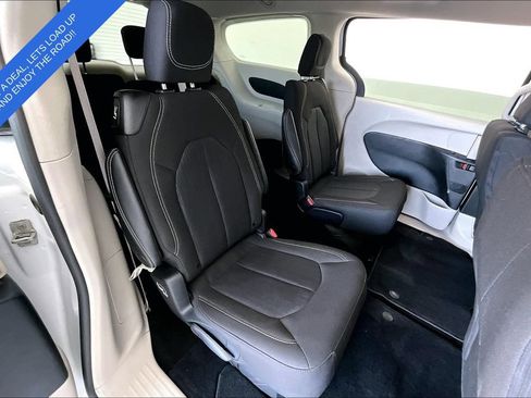 Used 2023 Chrysler Voyager LX FWD image 34