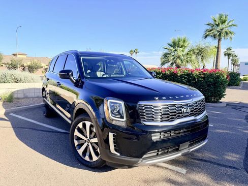 Used 2020 Kia Telluride S AWD/4WD image 1
