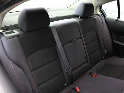 Used 2015 Chevrolet Cruze LT FWD image 14
