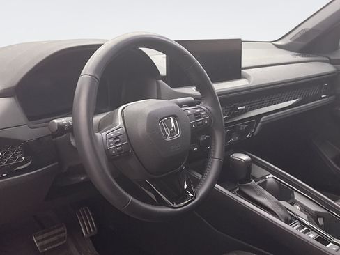 Used 2023 Honda Accord Sport image 7