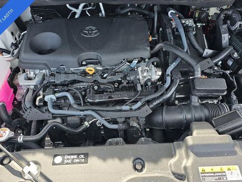 Used 2024 Toyota Sienna XSE image 12