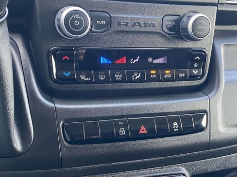 Used 2025 RAM ProMaster 3500 w/ Convenience Group image 11