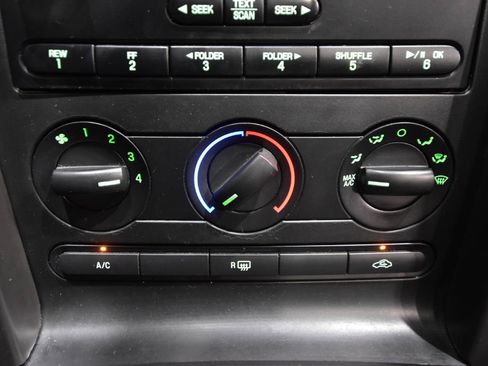 Used 2009 Ford Mustang GT Premium RWD image 23