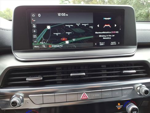 Used 2022 Kia Telluride LX image 11