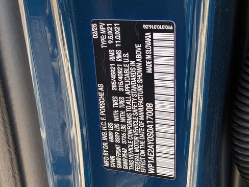 Certified 2025 Porsche Cayenne S AWD/4WD image 38
