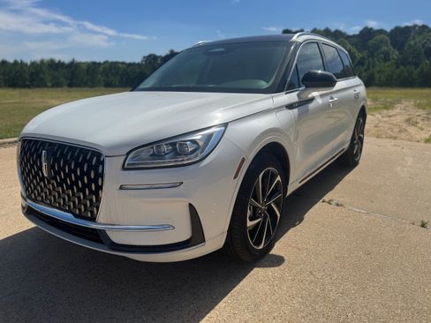 New 2024 Lincoln Corsair Grand Touring image 23