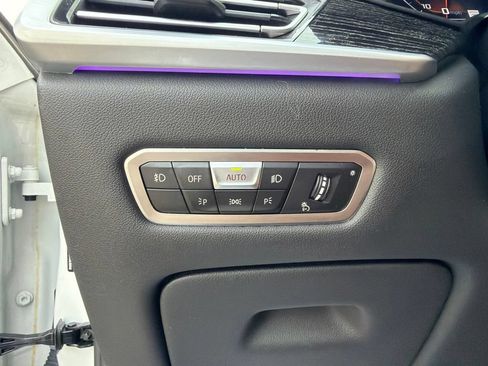 Used 2022 BMW X7 M50i AWD/4WD image 33