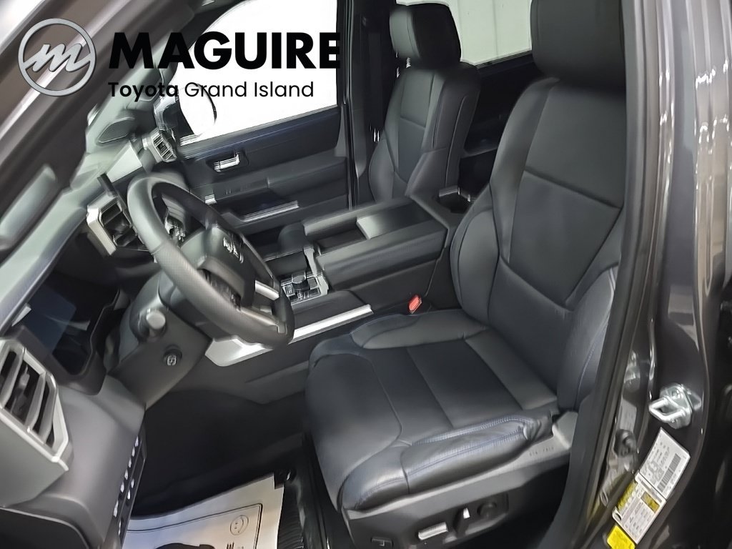 Used 2024 Toyota Sequoia Platinum AWD/4WD image 35