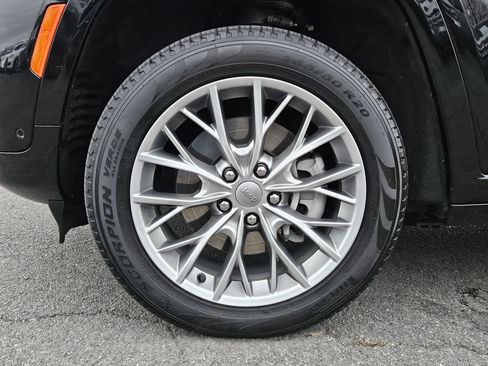 Used 2022 Jeep Grand Cherokee Summit w/ Advanced Protech Group IV image 14