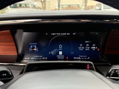 Used 2024 Lincoln Navigator Reserve image 12