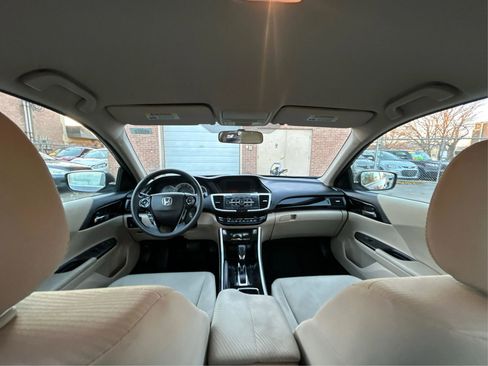 Used 2016 Honda Accord LX image 24