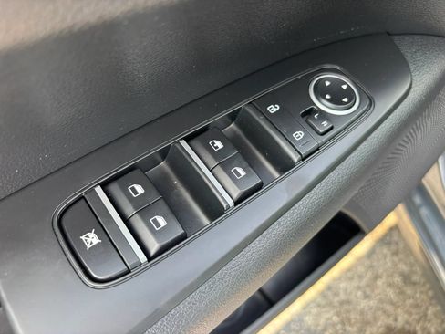 Used 2024 Kia Forte LXS FWD image 43