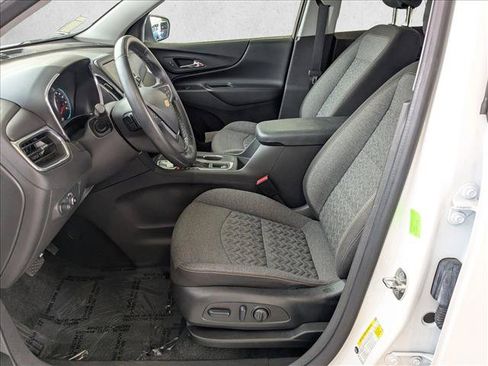 Used 2024 Chevrolet Equinox LT FWD image 15