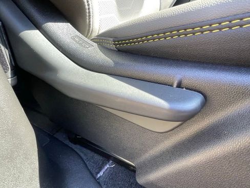 Used 2025 Chevrolet Colorado ZR2 w/ Technology Package image 14