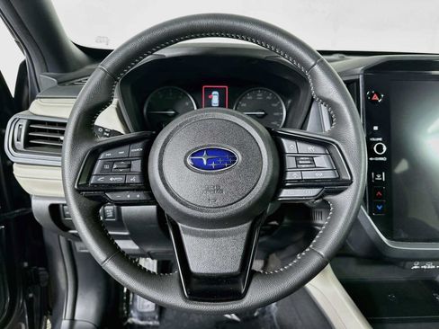 Certified 2025 Subaru Forester Premium AWD/4WD image 11