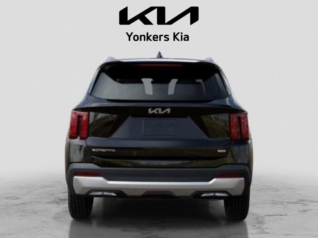 Used 2025 Kia Sorento S AWD/4WD image 5