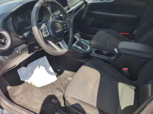 Used 2023 Kia Forte LXS FWD image 8