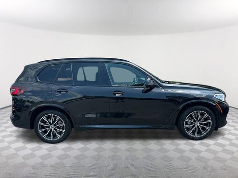 Used 2022 BMW X5 xDrive40i w/ M Sport Package AWD/4WD image 4